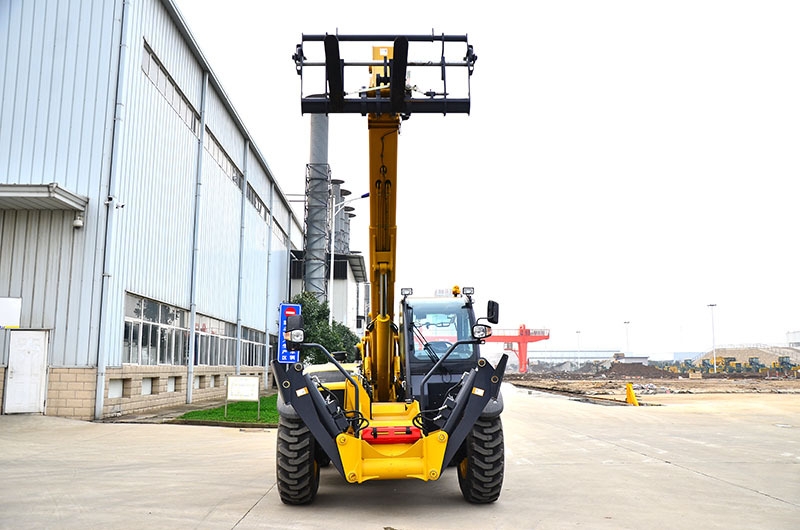 XCMG Certified Used 4.5t Small Telescopic Boom Telehandler Forklift Xc6-1056vn - رافعة تلسكوبية: صورة 3 XCMG Certified Used 4.5t Small Telescopic Boom Telehandler Forklift Xc6-1056vn - رافعة تلسكوبية: صورة 3