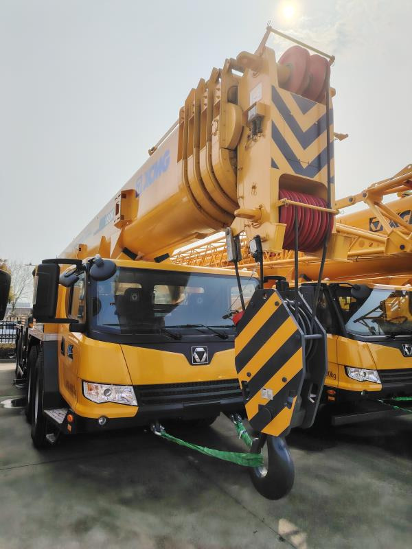 XCMG Factory 180 Ton Used QY180K5C Telescopic Boom Truck Mounted Crane Price List - موبايل كرين: صورة 3 XCMG Factory 180 Ton Used QY180K5C Telescopic Boom Truck Mounted Crane Price List - موبايل كرين: صورة 3