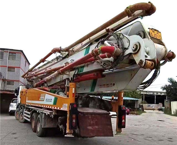 XCMG Hb62V Euro 5 2019 Year Second Hand Truck-Mounted Concrete Pump Truck - مضخة خرسانة: صورة 5 XCMG Hb62V Euro 5 2019 Year Second Hand Truck-Mounted Concrete Pump Truck - مضخة خرسانة: صورة 5