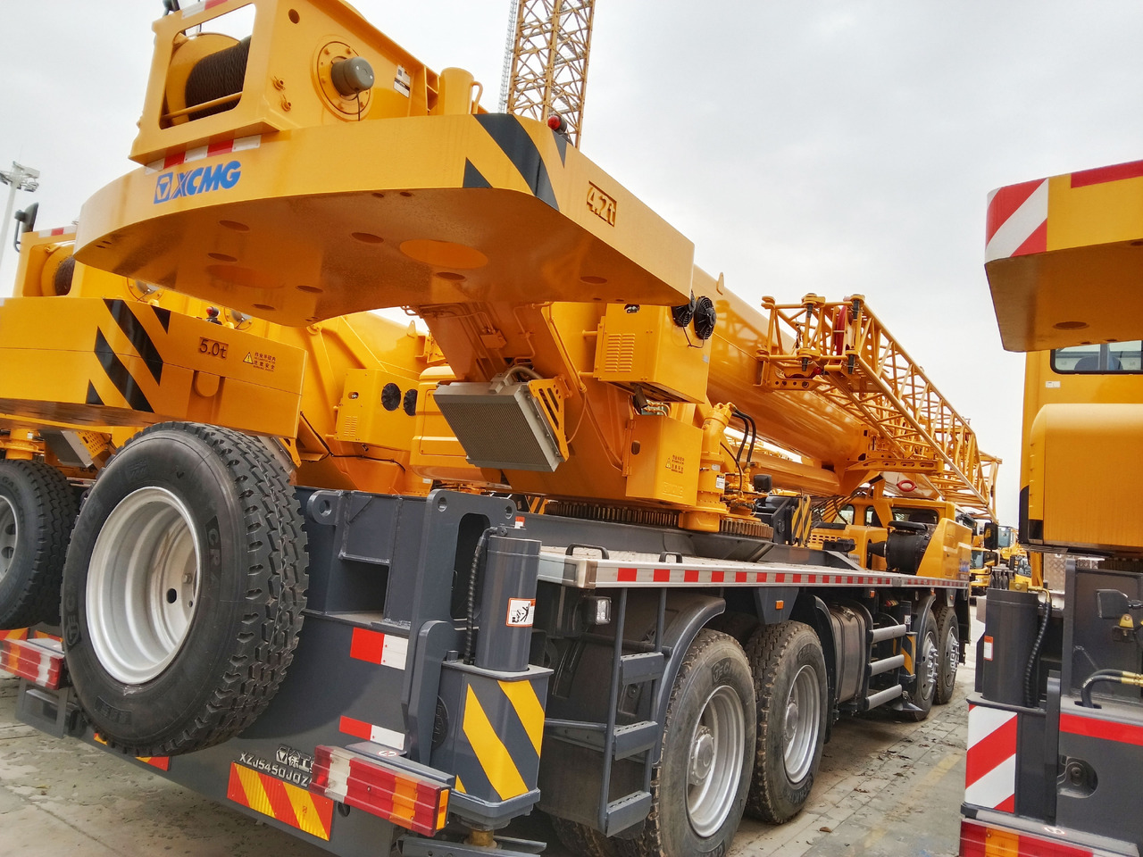 XCMG Manufacturer Second Hand Lorry Truck Crane QY55K5C_2 55 Ton Mobile Hydraulic Crane For Sale - موبايل كرين: صورة 4 XCMG Manufacturer Second Hand Lorry Truck Crane QY55K5C_2 55 Ton Mobile Hydraulic Crane For Sale - موبايل كرين: صورة 4