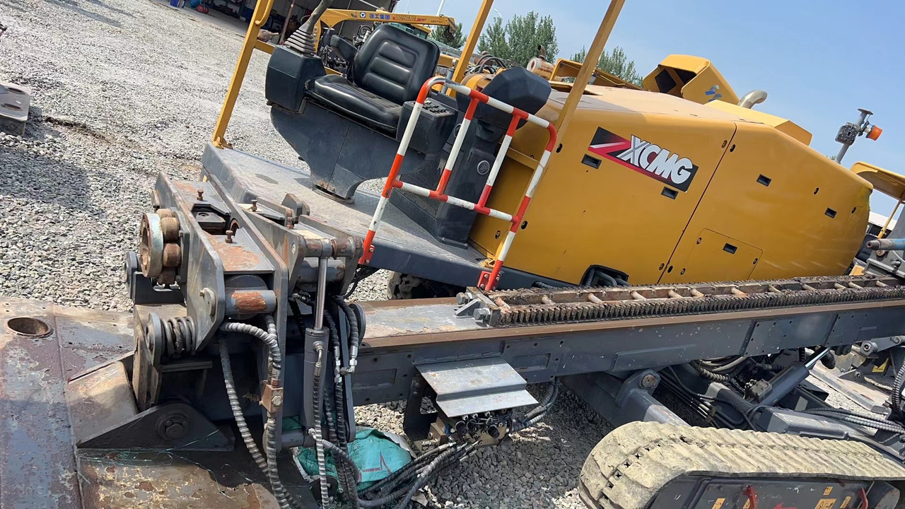XCMG Manufacturer Second Hand Mini Horizontal Directional Drilling Machine XZ200 HDD Drilling Rig Price - آلة حفر موجهة: صورة 3 XCMG Manufacturer Second Hand Mini Horizontal Directional Drilling Machine XZ200 HDD Drilling Rig Price - آلة حفر موجهة: صورة 3