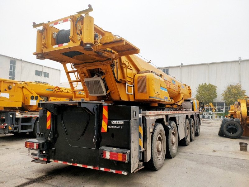 XCMG Official 130t Second Hand All Terrain Mobile Crane XCA130L8C Hydraulic Arm Crane Price List - رافعة لجميع التضاريس: صورة 3 XCMG Official 130t Second Hand All Terrain Mobile Crane XCA130L8C Hydraulic Arm Crane Price List - رافعة لجميع التضاريس: صورة 3