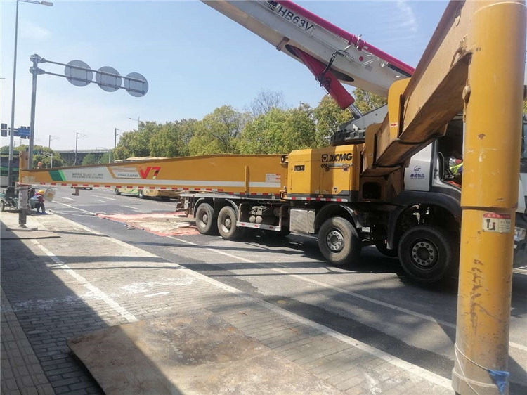 XCMG Official 2019 Year Hb62V Second Hand Used Hydraulic Concrete Pump Truck - مضخة خرسانة: صورة 4 XCMG Official 2019 Year Hb62V Second Hand Used Hydraulic Concrete Pump Truck - مضخة خرسانة: صورة 4