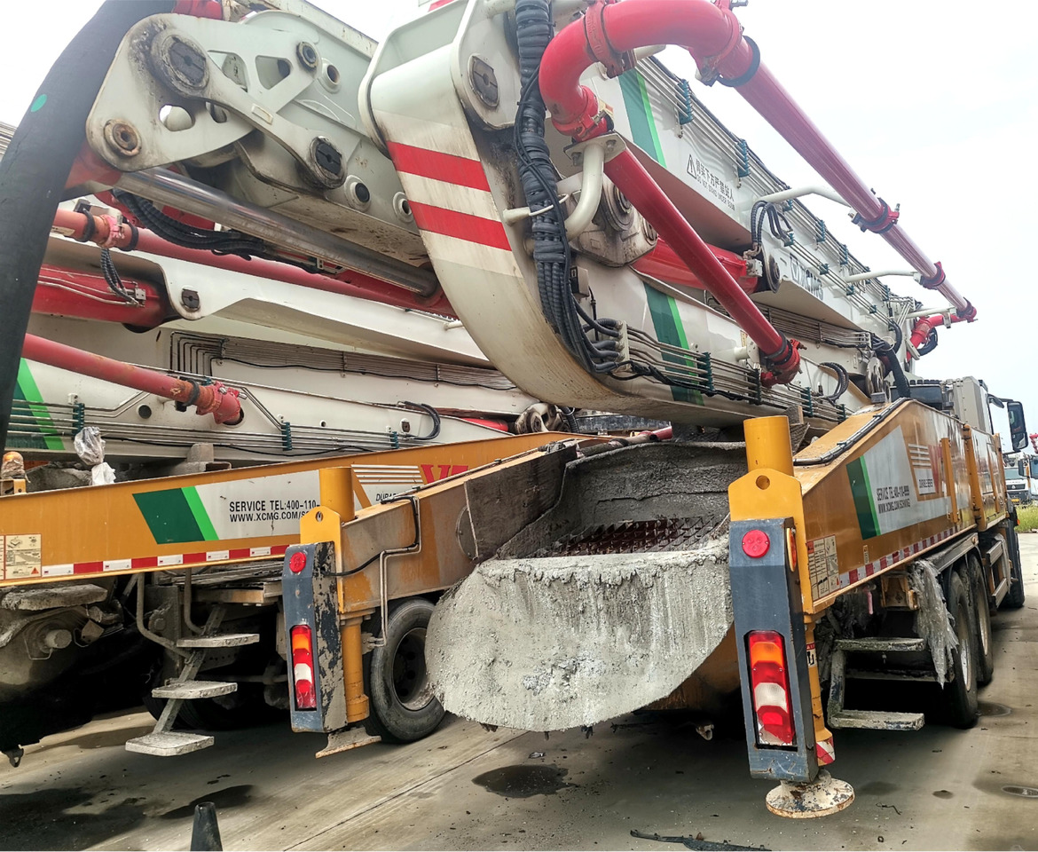 XCMG Official HB52V Used Mobile Concrete Pump 52m Truck Mounted Concrete Pump Price - مضخة خرسانة: صورة 4 XCMG Official HB52V Used Mobile Concrete Pump 52m Truck Mounted Concrete Pump Price - مضخة خرسانة: صورة 4