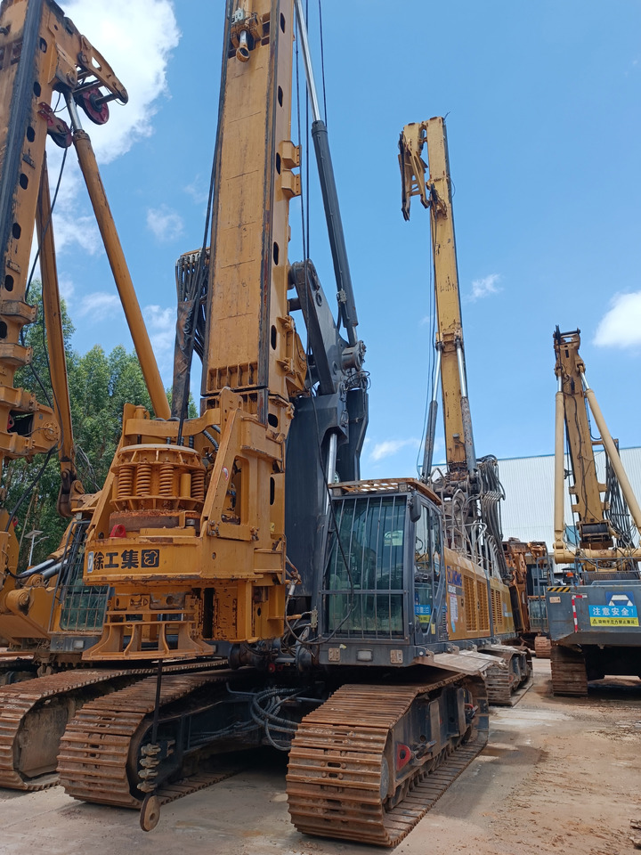 XCMG Official Second Hand 2020 Year XR240E Rotary Drilling Crawler Drilling Machine With Best Sale - برج الحفر: صورة 2 XCMG Official Second Hand 2020 Year XR240E Rotary Drilling Crawler Drilling Machine With Best Sale - برج الحفر: صورة 2