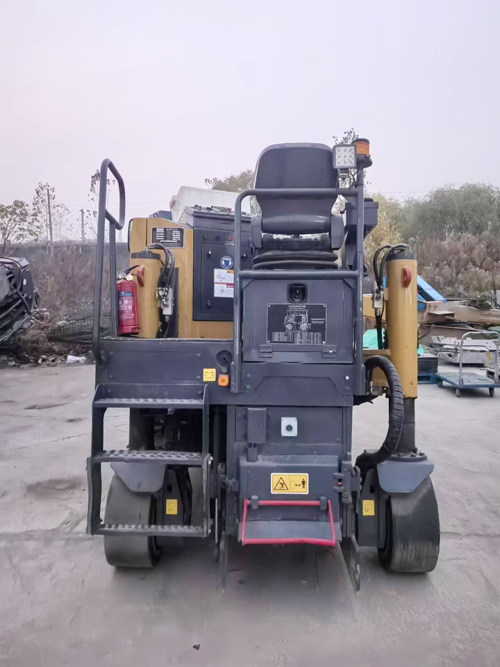 XCMG Official Second Hand Road Building Machine XM505 Small Asphalt Milling Machine For Sale - قشاطة أسفلت: صورة 2 XCMG Official Second Hand Road Building Machine XM505 Small Asphalt Milling Machine For Sale - قشاطة أسفلت: صورة 2