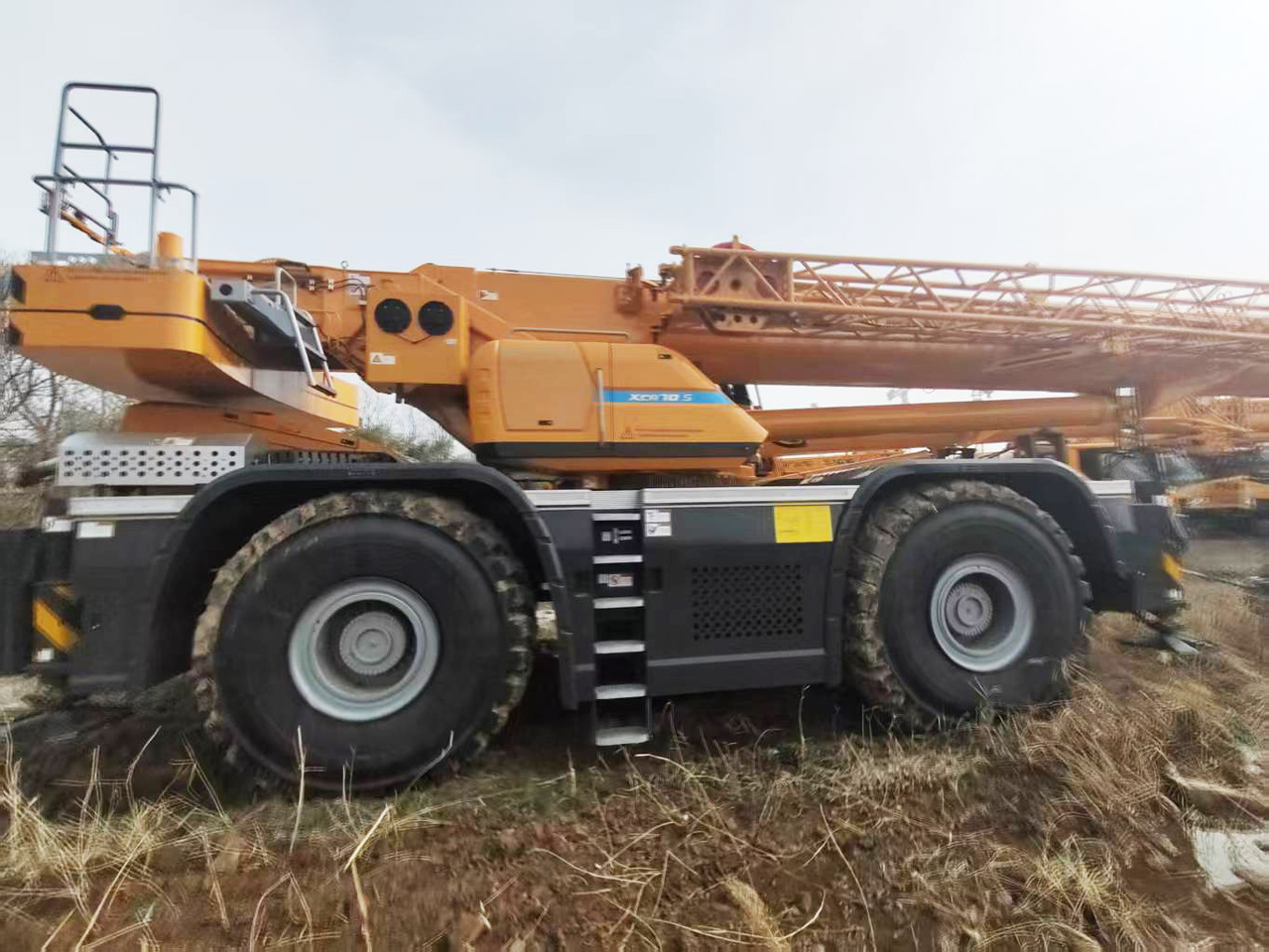 XCMG Official Second Hand Rough Terrain Cranes XCR70_S 70t Truck Crane Price For Sale - رافعة الطرق الوعرة: صورة 2 XCMG Official Second Hand Rough Terrain Cranes XCR70_S 70t Truck Crane Price For Sale - رافعة الطرق الوعرة: صورة 2