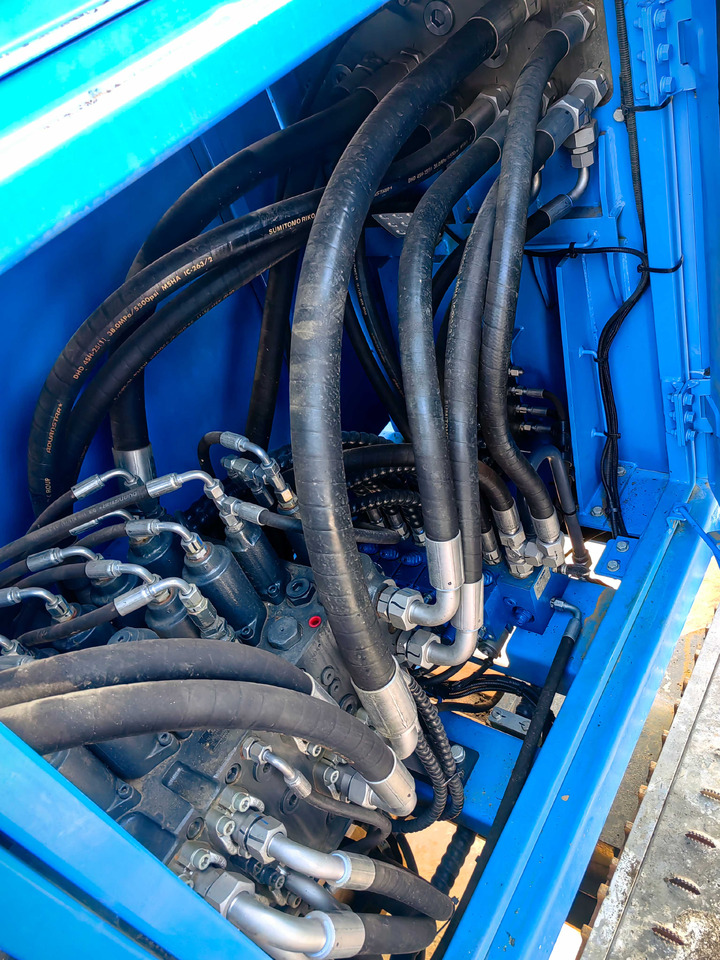 XCMG Official Second Hand XR240E 80m Rotary Drilling Rig Machine Hot Sale - برج الحفر: صورة 5 XCMG Official Second Hand XR240E 80m Rotary Drilling Rig Machine Hot Sale - برج الحفر: صورة 5