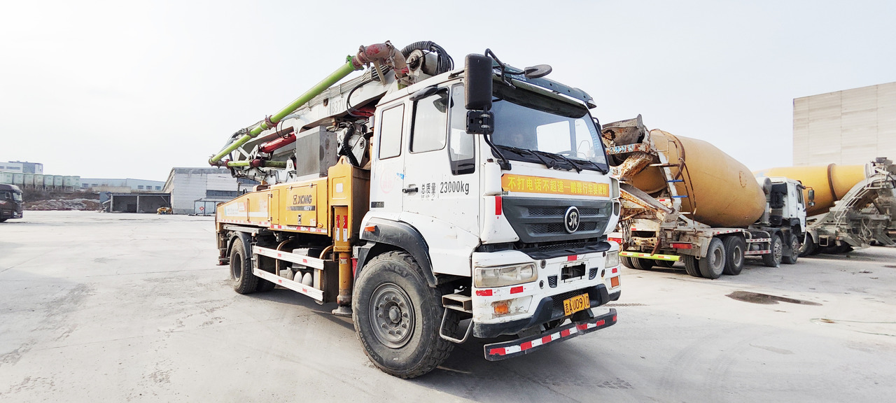 XCMG Official Used Concrete Pump Truck HB37V 37 Meters Cement Pump Machine Price For Sale - مضخة خرسانة: صورة 2 XCMG Official Used Concrete Pump Truck HB37V 37 Meters Cement Pump Machine Price For Sale - مضخة خرسانة: صورة 2