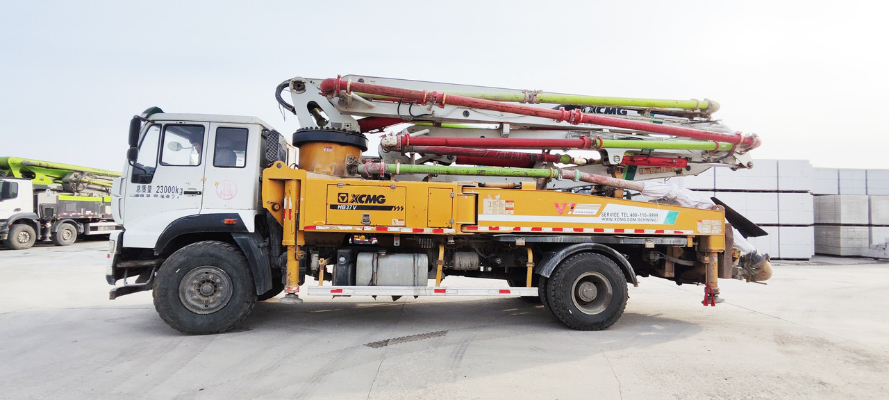 XCMG Official Used Concrete Pump Truck HB37V 37 Meters Cement Pump Machine Price For Sale - مضخة خرسانة: صورة 4 XCMG Official Used Concrete Pump Truck HB37V 37 Meters Cement Pump Machine Price For Sale - مضخة خرسانة: صورة 4