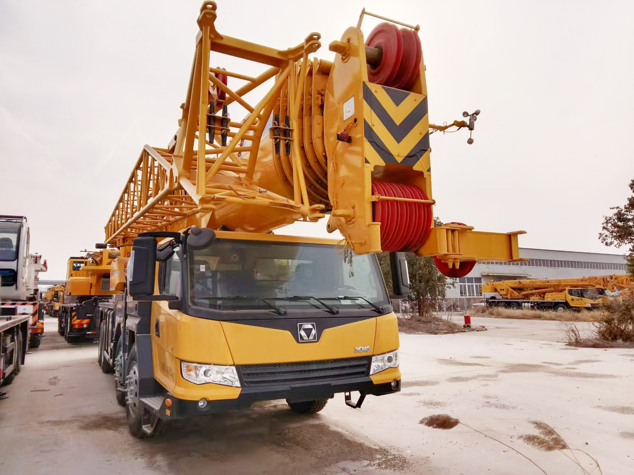 XCMG Official Used Truck Crane XCT75L7 75 Ton Mobile Crane Machine For Sale - موبايل كرين: صورة 2 XCMG Official Used Truck Crane XCT75L7 75 Ton Mobile Crane Machine For Sale - موبايل كرين: صورة 2
