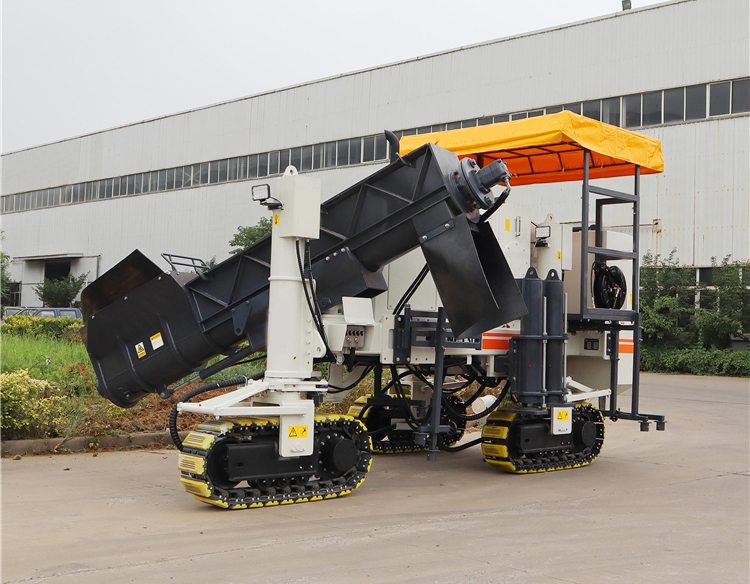 XCMG Official XGNC1300 Concrete Road Paver Kerb Slipform Paver - آلة رصف الخرسانة: صورة 4 XCMG Official XGNC1300 Concrete Road Paver Kerb Slipform Paver - آلة رصف الخرسانة: صورة 4