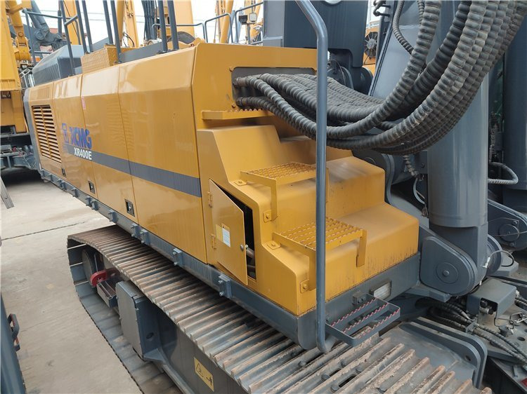 XCMG Official Xe400e Second Hand Hydraulic Rotary Piling Rig Used Rotary Table Drilling Rig - آلة تلقيم: صورة 4 XCMG Official Xe400e Second Hand Hydraulic Rotary Piling Rig Used Rotary Table Drilling Rig - آلة تلقيم: صورة 4