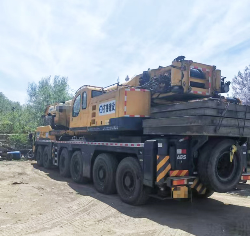 XCMG QAY260 260ton used all terrain mobile hydraulic truck crane price - رافعة لجميع التضاريس: صورة 2 XCMG QAY260 260ton used all terrain mobile hydraulic truck crane price - رافعة لجميع التضاريس: صورة 2
