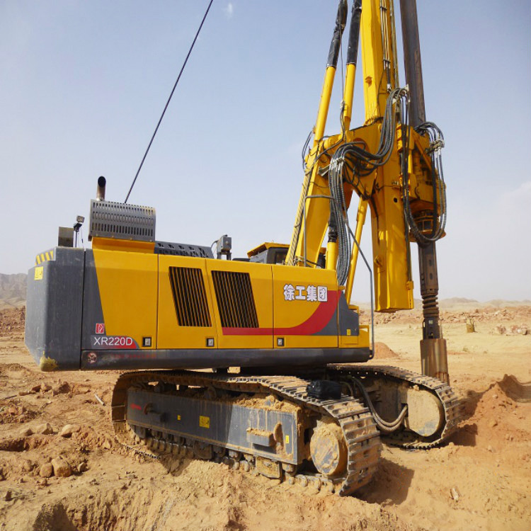 XCMG Retread Machine XR220D 220kn 50m Rotary Drilling Rig For Sale - برج الحفر: صورة 4 XCMG Retread Machine XR220D 220kn 50m Rotary Drilling Rig For Sale - برج الحفر: صورة 4