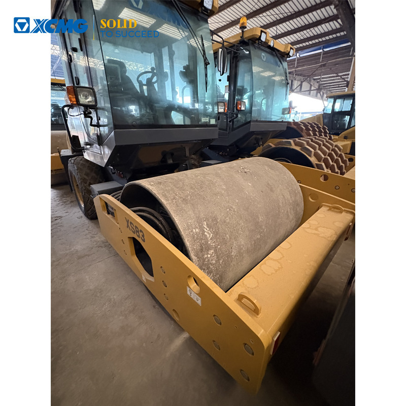 XCMG Used XS83 8 ton small single drum compactor road roller with diesel engine - مدحلة اسفلت: صورة 1 XCMG Used XS83 8 ton small single drum compactor road roller with diesel engine - مدحلة اسفلت: صورة 1