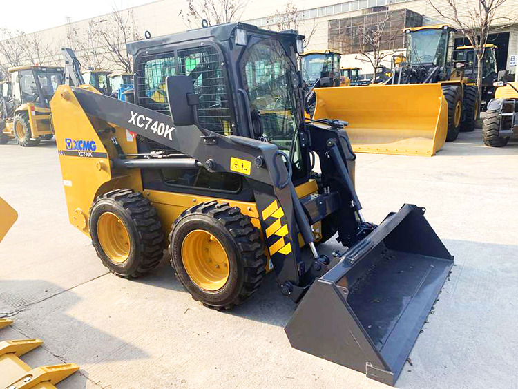 XCMG XC740K small 1ton skid steer loader with attachment price - شيول صغير: صورة 3 XCMG XC740K small 1ton skid steer loader with attachment price - شيول صغير: صورة 3