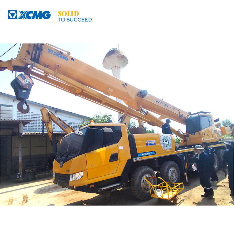 XCMG XCT30_Y 30ton truck crane with diesel engine price - آلات البناء: صورة 1 XCMG XCT30_Y 30ton truck crane with diesel engine price - آلات البناء: صورة 1