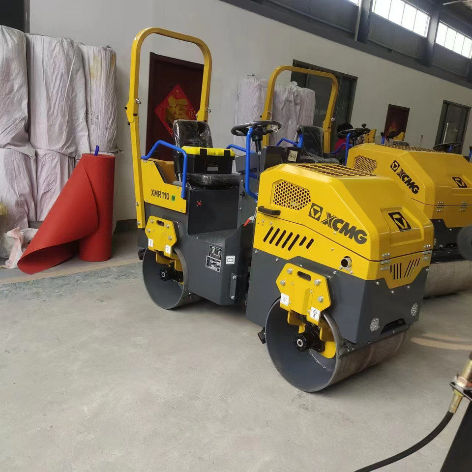 XCMG XMR110 1ton samll road roller hydraulic vibratory compator price - مدحلة صغيرة: صورة 4 XCMG XMR110 1ton samll road roller hydraulic vibratory compator price - مدحلة صغيرة: صورة 4