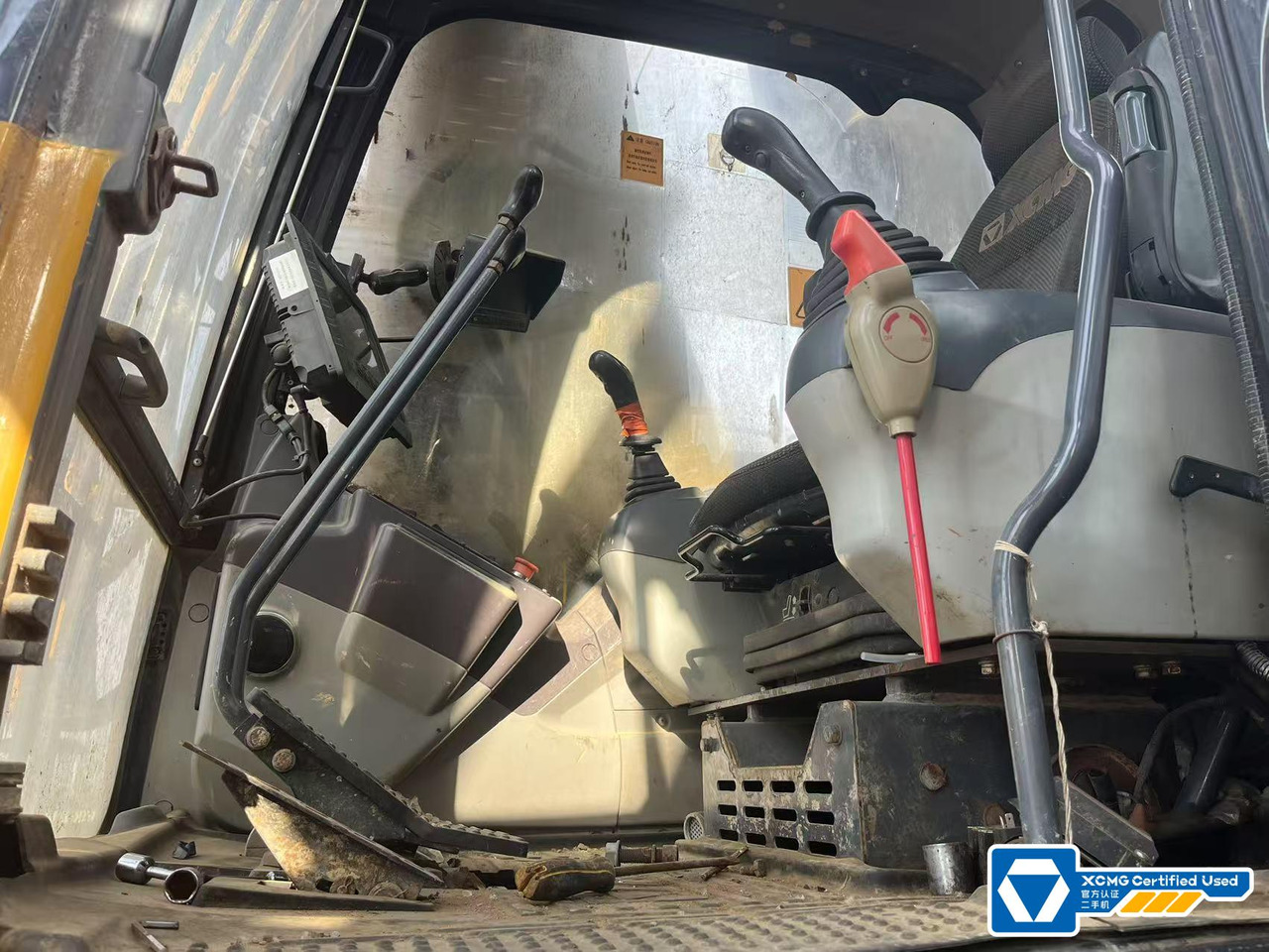 XCMG XR400E second hand rotary drilling rig price - آلات البناء: صورة 2 XCMG XR400E second hand rotary drilling rig price - آلات البناء: صورة 2