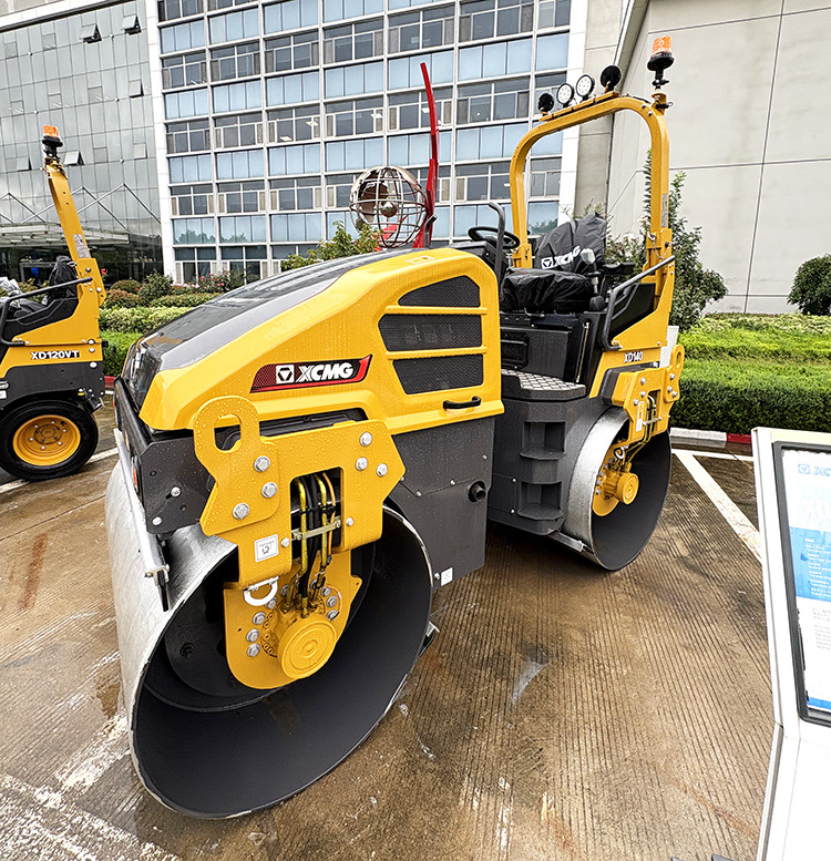 XCMG official XD140 4 ton mini light road roller price - مدحلة صغيرة: صورة 3 XCMG official XD140 4 ton mini light road roller price - مدحلة صغيرة: صورة 3