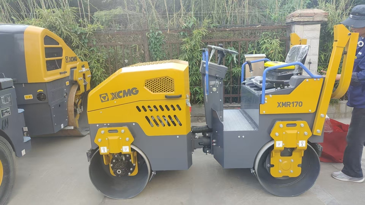 XCMG official brand new 1.7 ton small road roller XMR170 - مدحلة صغيرة: صورة 2 XCMG official brand new 1.7 ton small road roller XMR170 - مدحلة صغيرة: صورة 2