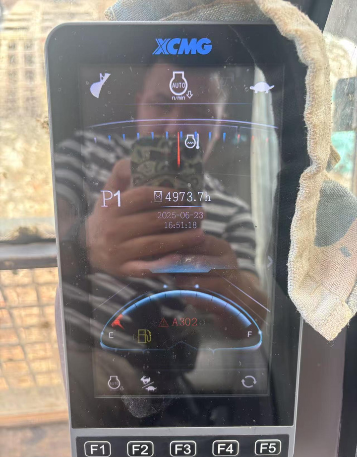 XCMG official large hydraulic excavator 50ton used price - حفار زحاف: صورة 3 XCMG official large hydraulic excavator 50ton used price - حفار زحاف: صورة 3