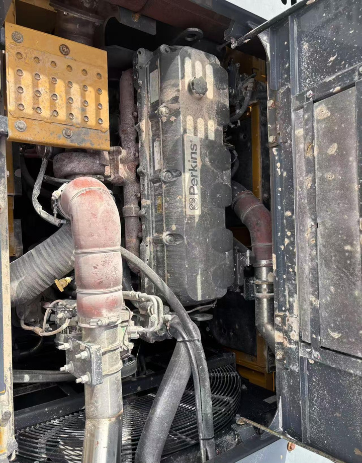 XCMG official large hydraulic excavator 50ton used price - حفار زحاف: صورة 4 XCMG official large hydraulic excavator 50ton used price - حفار زحاف: صورة 4