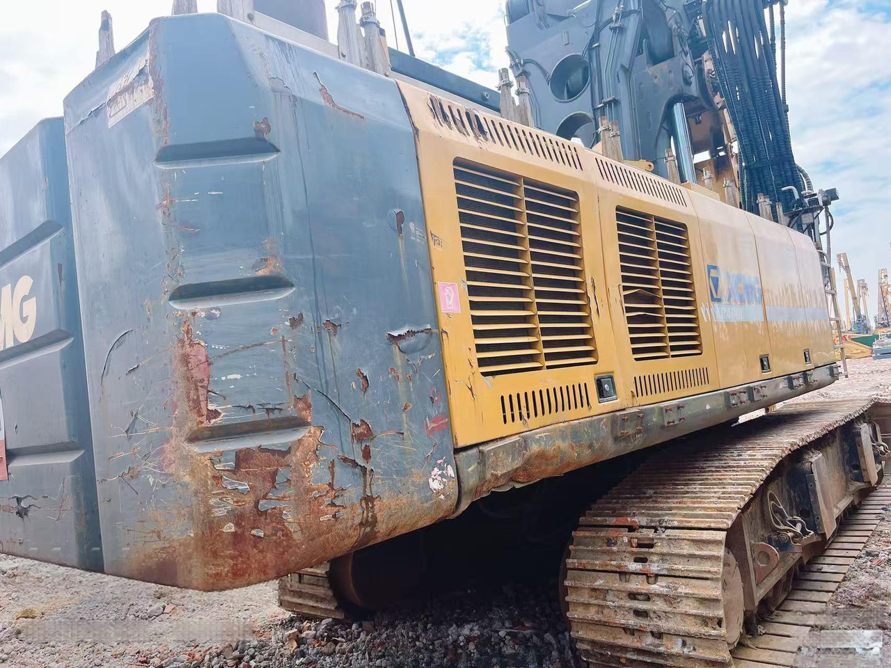 XCMG pililing machine second hand XR360E crawler rotary drilling rig - برج الحفر: صورة 3 XCMG pililing machine second hand XR360E crawler rotary drilling rig - برج الحفر: صورة 3