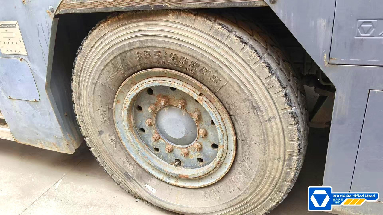 XCMG second hand large ton all terrain crane 650 ton QAY650 - رافعة لجميع التضاريس: صورة 4 XCMG second hand large ton all terrain crane 650 ton QAY650 - رافعة لجميع التضاريس: صورة 4