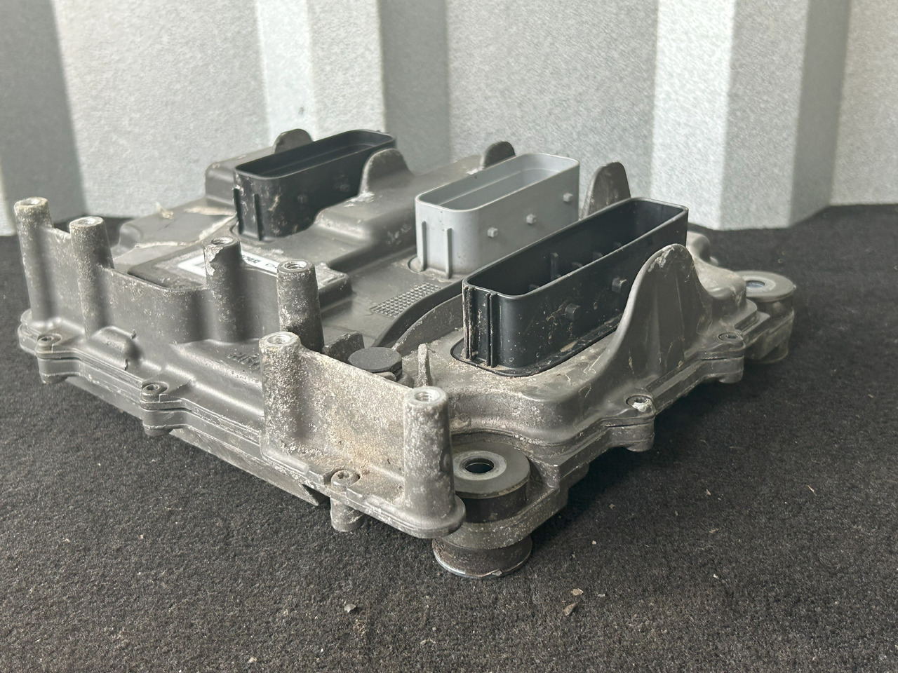 DAF ENGINE CONTROLLER DAF XF 106 480 - وحدة تحكم الكتروني: صورة 4 DAF ENGINE CONTROLLER DAF XF 106 480 - وحدة تحكم الكتروني: صورة 4