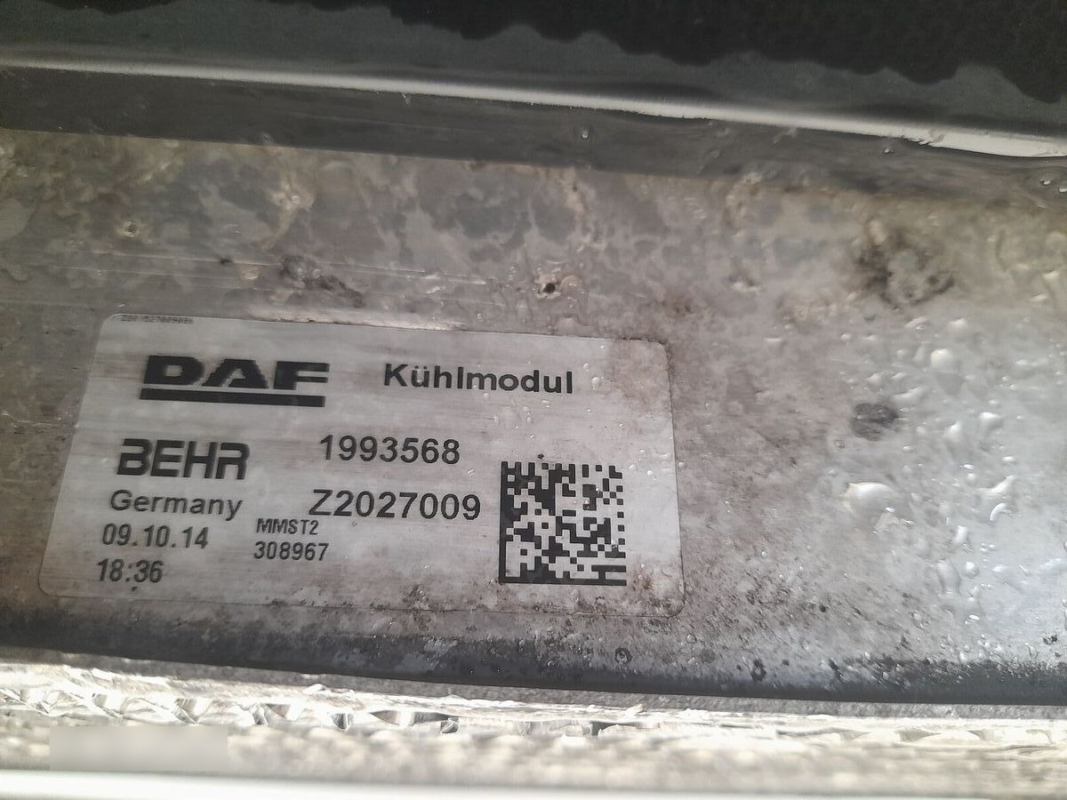 DAF XF 106 1909450 / 1993568 DAF truck - مبرد المحرك - شاحنة: صورة 3 DAF XF 106 1909450 / 1993568 DAF truck - مبرد المحرك - شاحنة: صورة 3