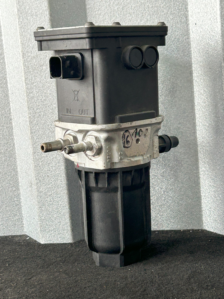 DAF XF 106 480 ADBLUE PUMP 4388105 A052Y605 - كاتم الصوت/الخمارات - شاحنة: صورة 5 DAF XF 106 480 ADBLUE PUMP 4388105 A052Y605 - كاتم الصوت/الخمارات - شاحنة: صورة 5