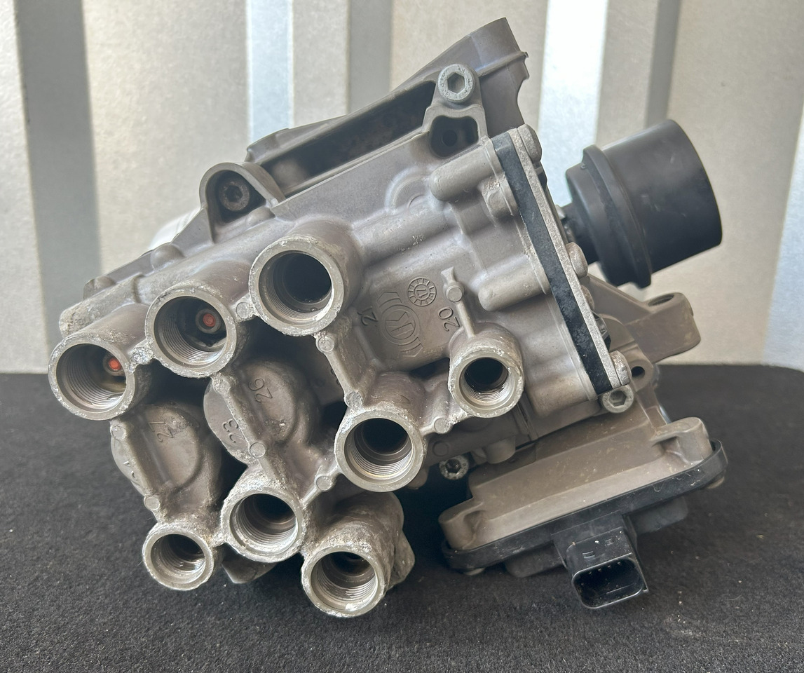 DAF XF 106 480 APU KIT ZEL2100 2027747 ( ELA1000 + AE6000) - صمام الفرامل: صورة 4 DAF XF 106 480 APU KIT ZEL2100 2027747 ( ELA1000 + AE6000) - صمام الفرامل: صورة 4