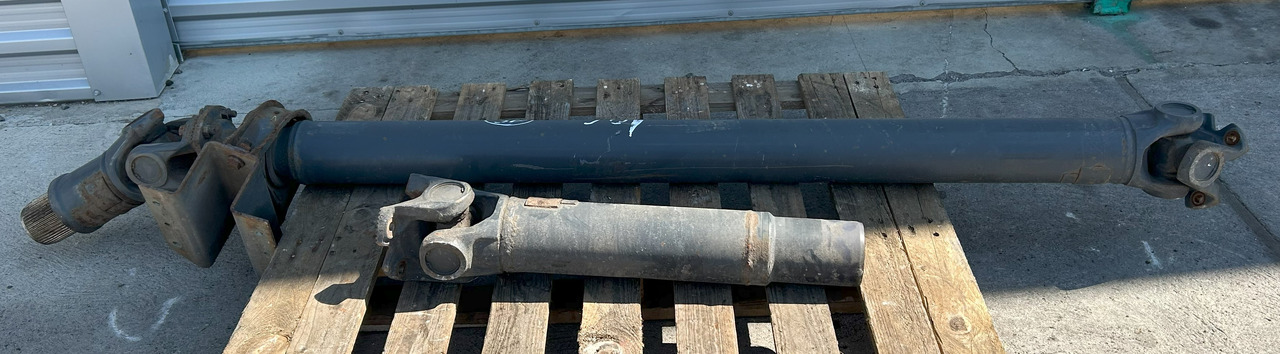 DAF XF 106 480 DRIVE SHAFT - عمود الكردان: صورة 1 DAF XF 106 480 DRIVE SHAFT - عمود الكردان: صورة 1