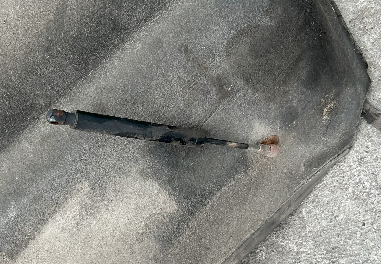 DAF XF 106 480 SOUNDPROOFING ECOLOGY ENGINE - الكابينة والداخلية: صورة 4 DAF XF 106 480 SOUNDPROOFING ECOLOGY ENGINE - الكابينة والداخلية: صورة 4