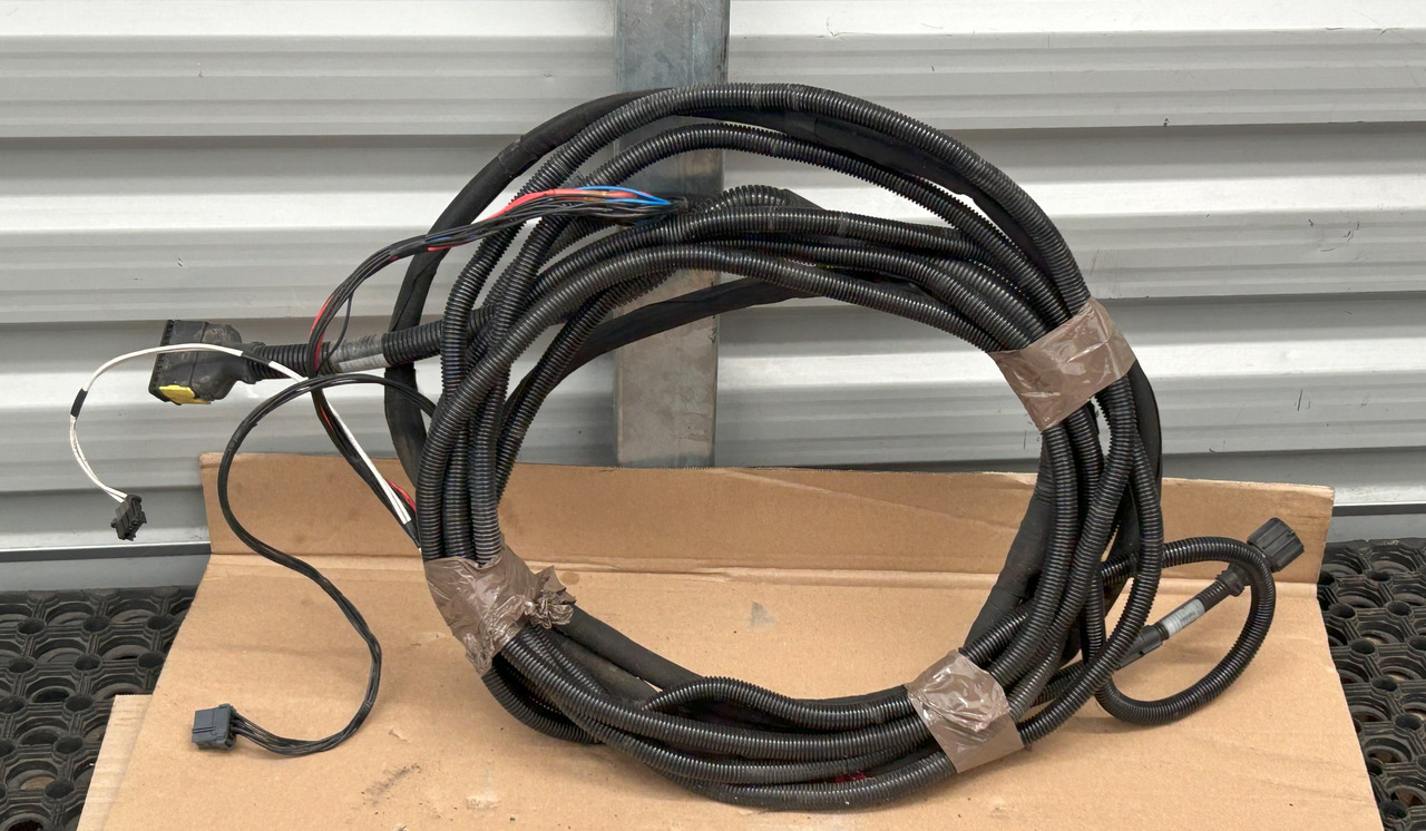 DAF XF 106 ELECTRICAL HARNESS - تسخير/ تجميع الكابلات: صورة 1 DAF XF 106 ELECTRICAL HARNESS - تسخير/ تجميع الكابلات: صورة 1