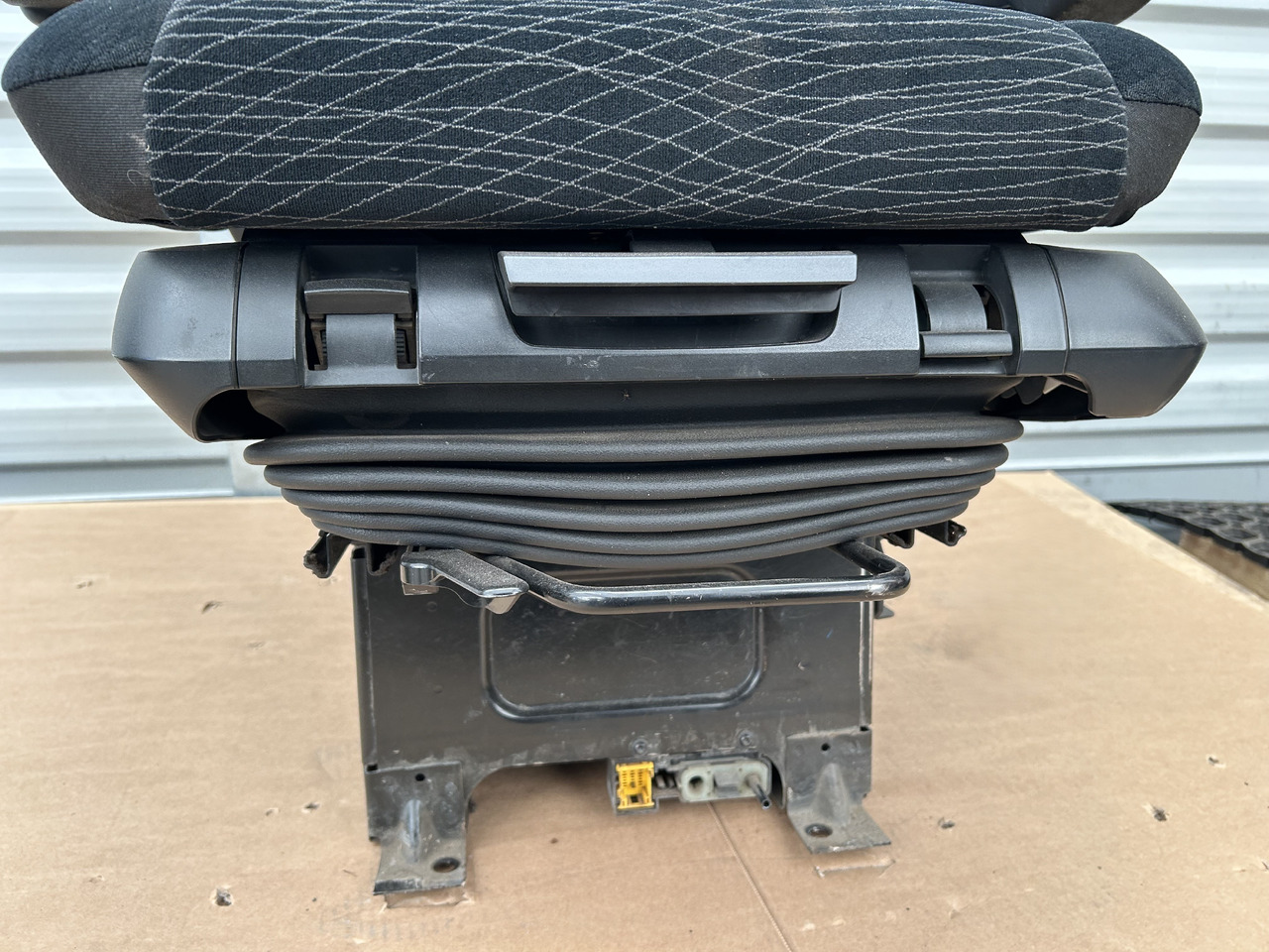 Grammer Grammer DRIVER'S SEAT MERCEDES ACTROS MP4 - مقعد - شاحنة: صورة 5 Grammer Grammer DRIVER'S SEAT MERCEDES ACTROS MP4 - مقعد - شاحنة: صورة 5
