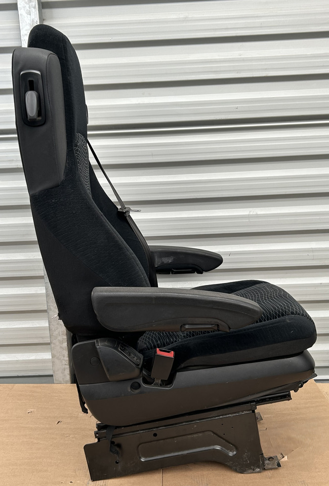 Grammer Grammer DRIVER'S SEAT MERCEDES ACTROS MP4 - مقعد - شاحنة: صورة 2 Grammer Grammer DRIVER'S SEAT MERCEDES ACTROS MP4 - مقعد - شاحنة: صورة 2