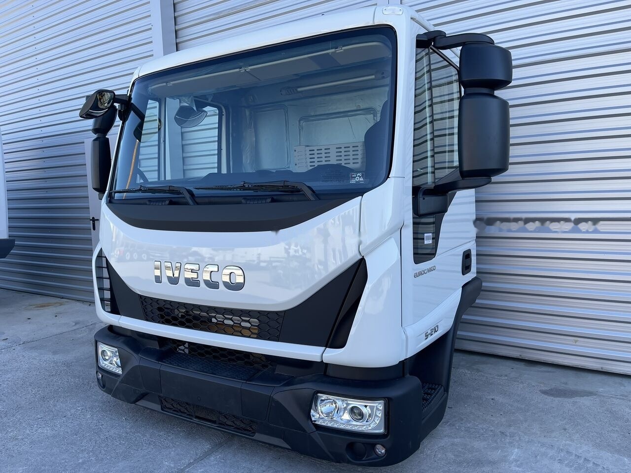 IVECO Eurocargo for IVECO Eurocargo DAY cabine - كابينة - سيارة: صورة 3 IVECO Eurocargo for IVECO Eurocargo DAY cabine - كابينة - سيارة: صورة 3