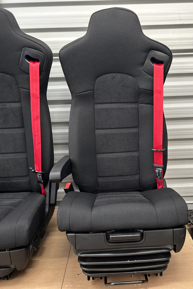 IVECO NEW SET OF SEATS IVECO S-WAY - مقعد: صورة 3 IVECO NEW SET OF SEATS IVECO S-WAY - مقعد: صورة 3