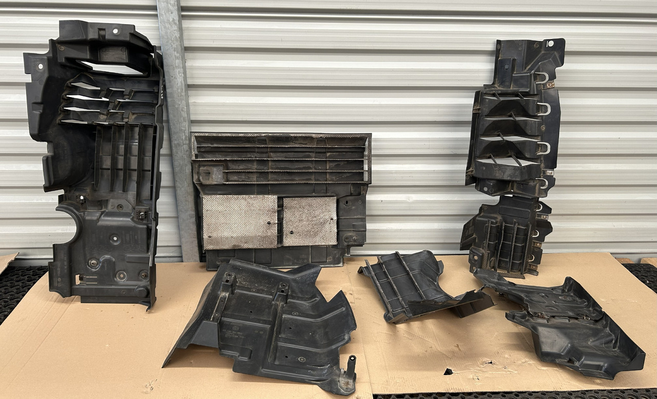 هيكل السيارة الخارجية - شاحنة MERCEDES-BENZ ACTROS MP4 BIGSPACE ENGINE SOUNDPROOFING COVER KIT: صورة 8 هيكل السيارة الخارجية - شاحنة MERCEDES-BENZ ACTROS MP4 BIGSPACE ENGINE SOUNDPROOFING COVER KIT: صورة 8