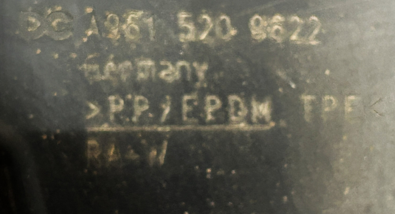 هيكل السيارة الخارجية - شاحنة MERCEDES-BENZ ACTROS MP4 BIGSPACE ENGINE SOUNDPROOFING COVER KIT: صورة 13 هيكل السيارة الخارجية - شاحنة MERCEDES-BENZ ACTROS MP4 BIGSPACE ENGINE SOUNDPROOFING COVER KIT: صورة 13