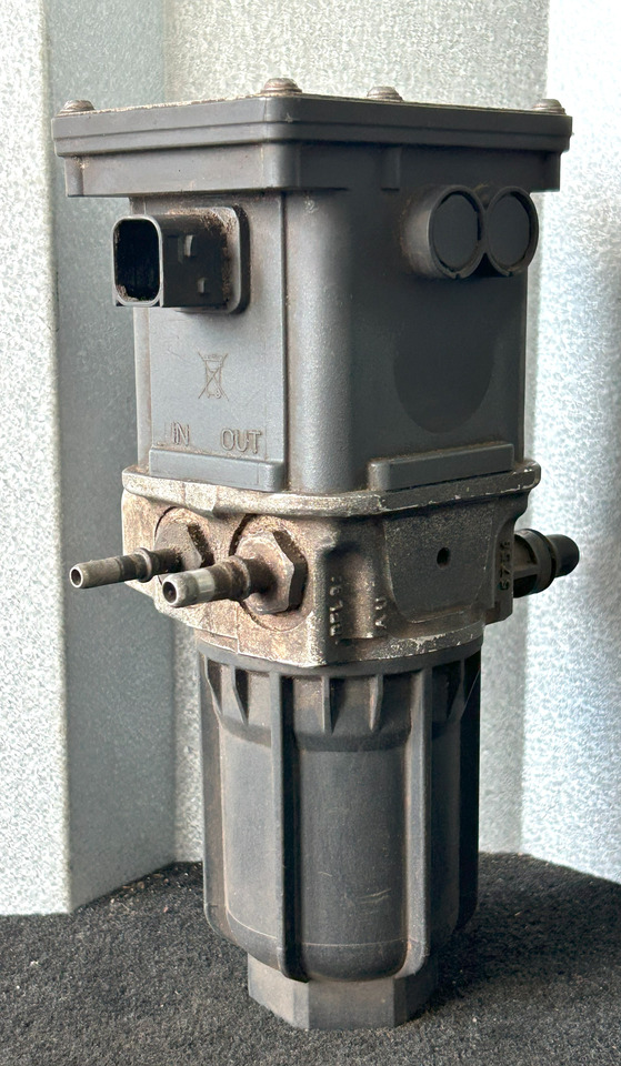 MERCEDES-BENZ AROCS MP4 ADBLUE PUMP - كاتم الصوت/الخمارات - شاحنة: صورة 3 MERCEDES-BENZ AROCS MP4 ADBLUE PUMP - كاتم الصوت/الخمارات - شاحنة: صورة 3