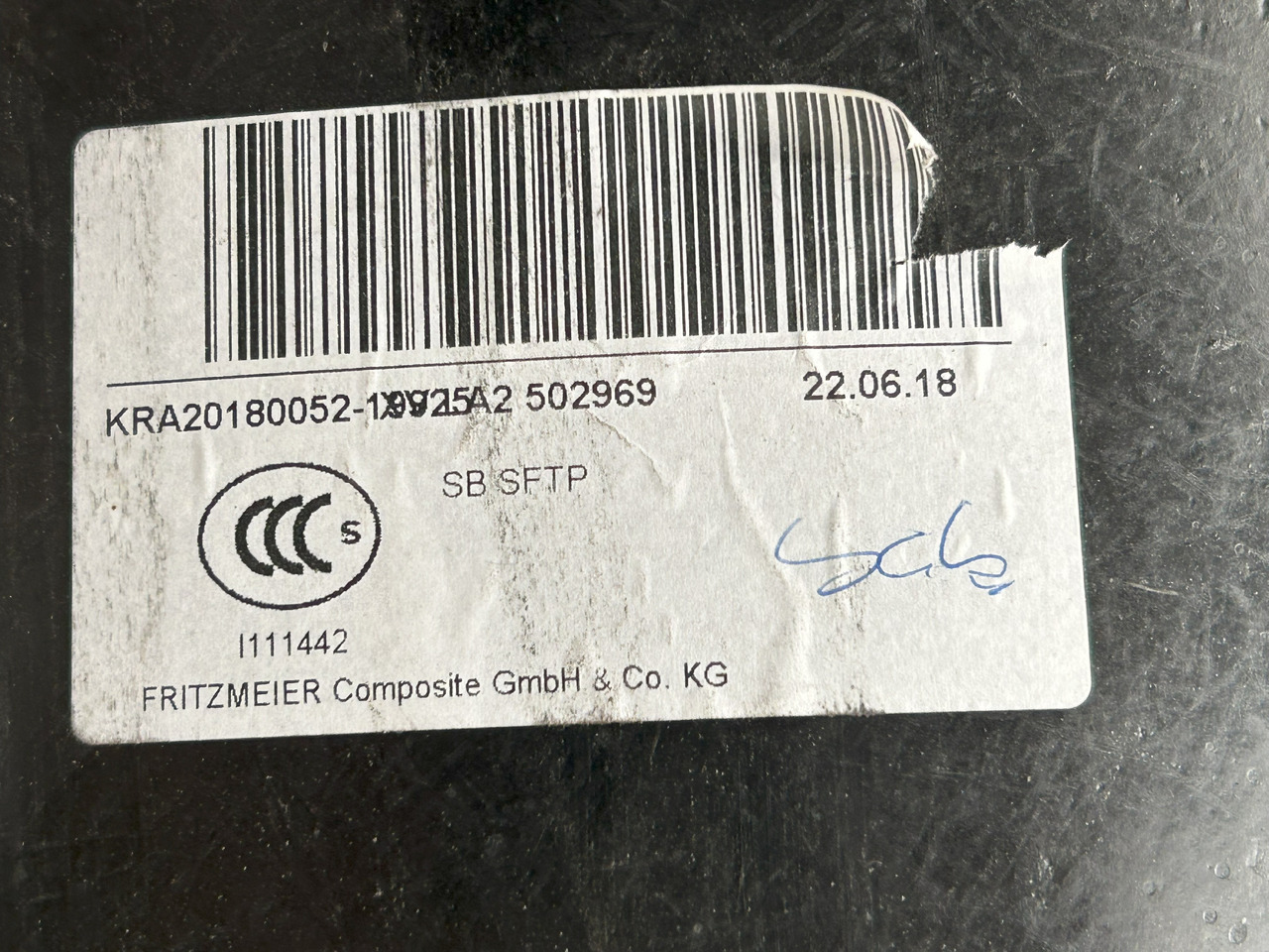 MERCEDES-BENZ UPPER COCKPIT STORAGE COMPARTMENTS SHELVES SHELF STORAGE COMPARTMENT GIGA SPACE CAB - الكابينة والداخلية: صورة 5 MERCEDES-BENZ UPPER COCKPIT STORAGE COMPARTMENTS SHELVES SHELF STORAGE COMPARTMENT GIGA SPACE CAB - الكابينة والداخلية: صورة 5