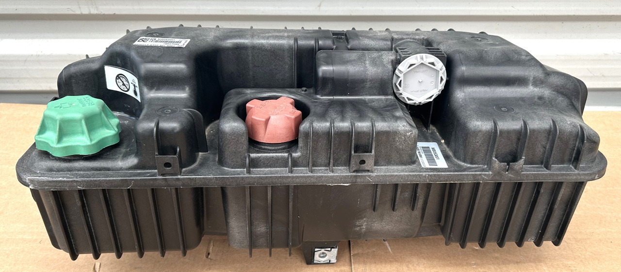MERCEDES COOLANT EXPANSION TANK AROCS ACTROS MP4 MP5 - خزان التوسع: صورة 1 MERCEDES COOLANT EXPANSION TANK AROCS ACTROS MP4 MP5 - خزان التوسع: صورة 1