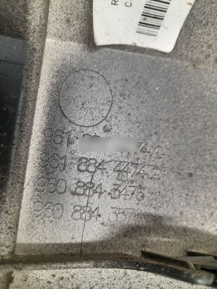 Mercedes-Benz ACTROS MP4 Mercedes-Benz MP4 ACTROS ANTOS truck - رفرف المركبة - شاحنة: صورة 3 Mercedes-Benz ACTROS MP4 Mercedes-Benz MP4 ACTROS ANTOS truck - رفرف المركبة - شاحنة: صورة 3