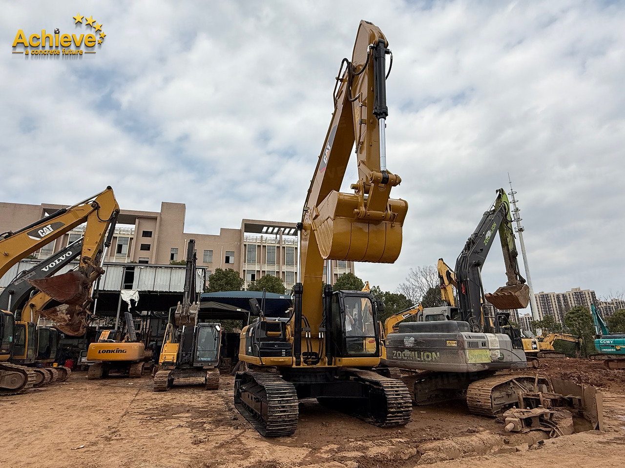 CATERPILLAR CAT 330D2 Refurbished 30TON C9ACERT 200Kw 1.4-2.0m³ 33750kg【ACHIEVE】 TOP CONDITION!!! - حفارة: صورة 3 CATERPILLAR CAT 330D2 Refurbished 30TON C9ACERT 200Kw 1.4-2.0m³ 33750kg【ACHIEVE】 TOP CONDITION!!! - حفارة: صورة 3