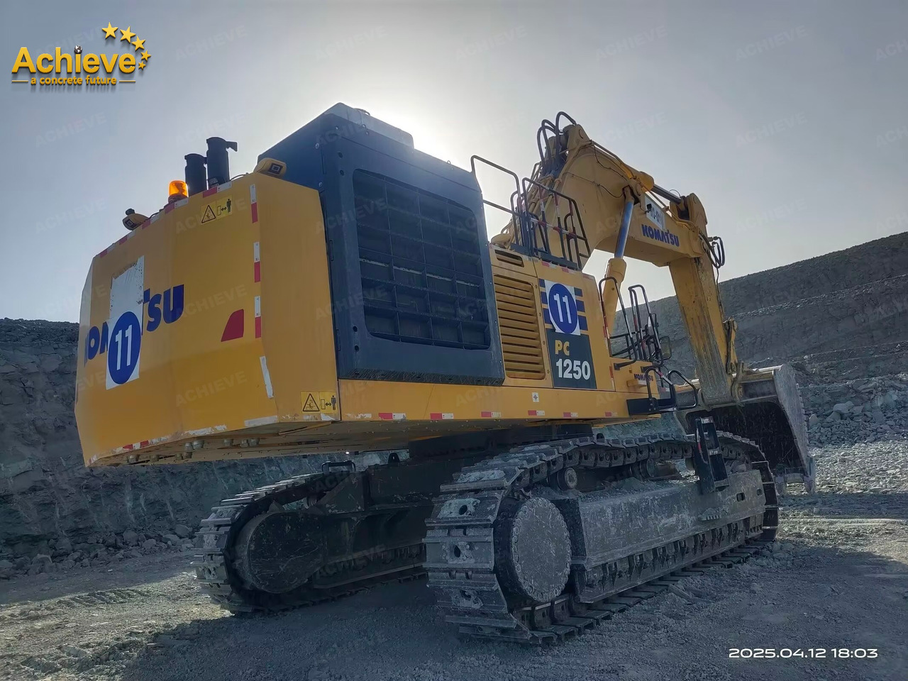 Komatsu 【ACHIEVE】TOP CONDITION!!! PC1250-11R 2023 4500h Horsepower (HP) 758 HP @ 1,800 rpm Operating weight (lbs) 269,300 - 272,600 Bucket Capacity (yd3) 5.3-9.5 - حفار زحاف: صورة 3 Komatsu 【ACHIEVE】TOP CONDITION!!! PC1250-11R 2023 4500h Horsepower (HP) 758 HP @ 1,800 rpm Operating weight (lbs) 269,300 - 272,600 Bucket Capacity (yd3) 5.3-9.5 - حفار زحاف: صورة 3