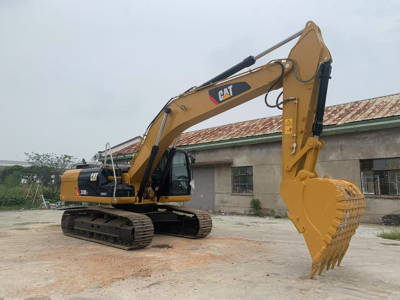 Caterpillar 330C, 330D Excavator 30 ton Japan Origin Mining Machine - حفار زحاف: صورة 3 Caterpillar 330C, 330D Excavator 30 ton Japan Origin Mining Machine - حفار زحاف: صورة 3